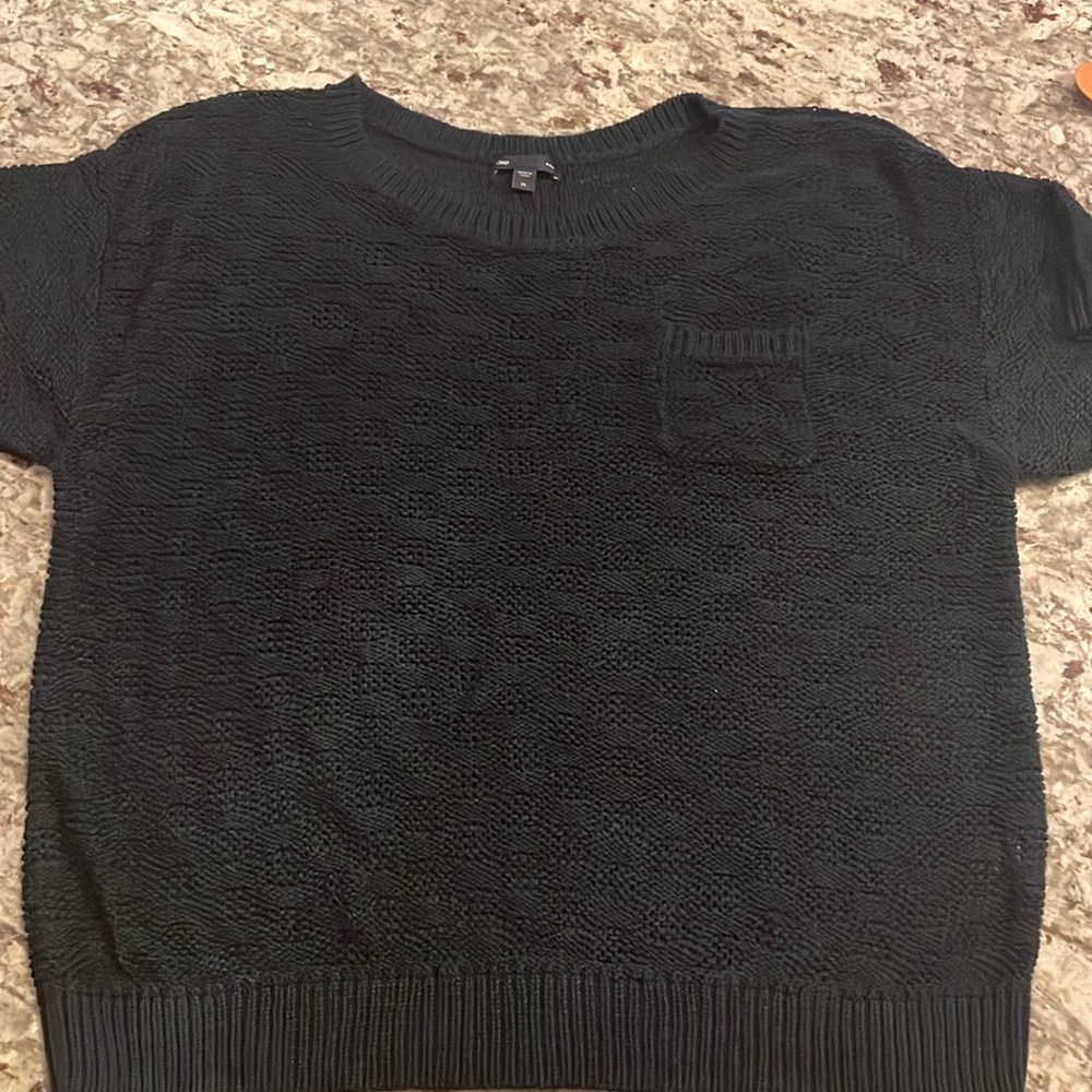 Gap short sleeve with pocket cable sweater